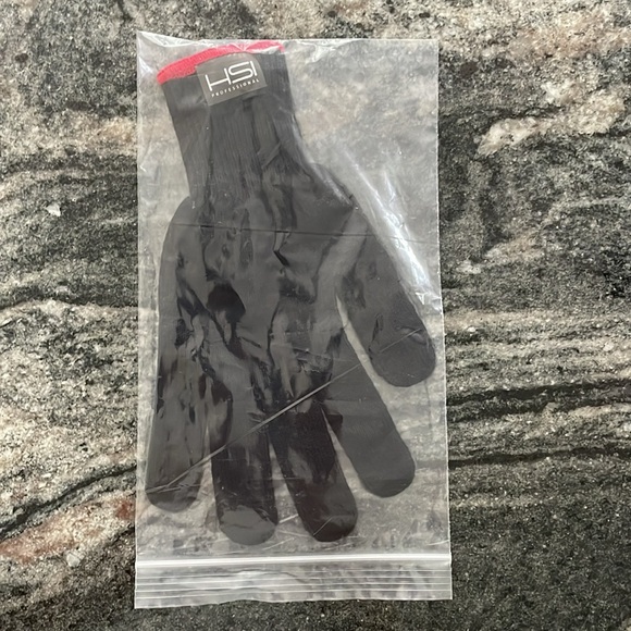 Brand new unused HSI heat styling glove - Picture 2 of 2